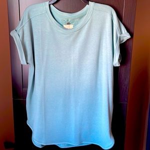 Cupio s/s tunic tshirt  crew neck, cuffed sleeves  never worn  color: sea green